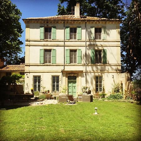 Chateau Cornillon Arles Exterior foto